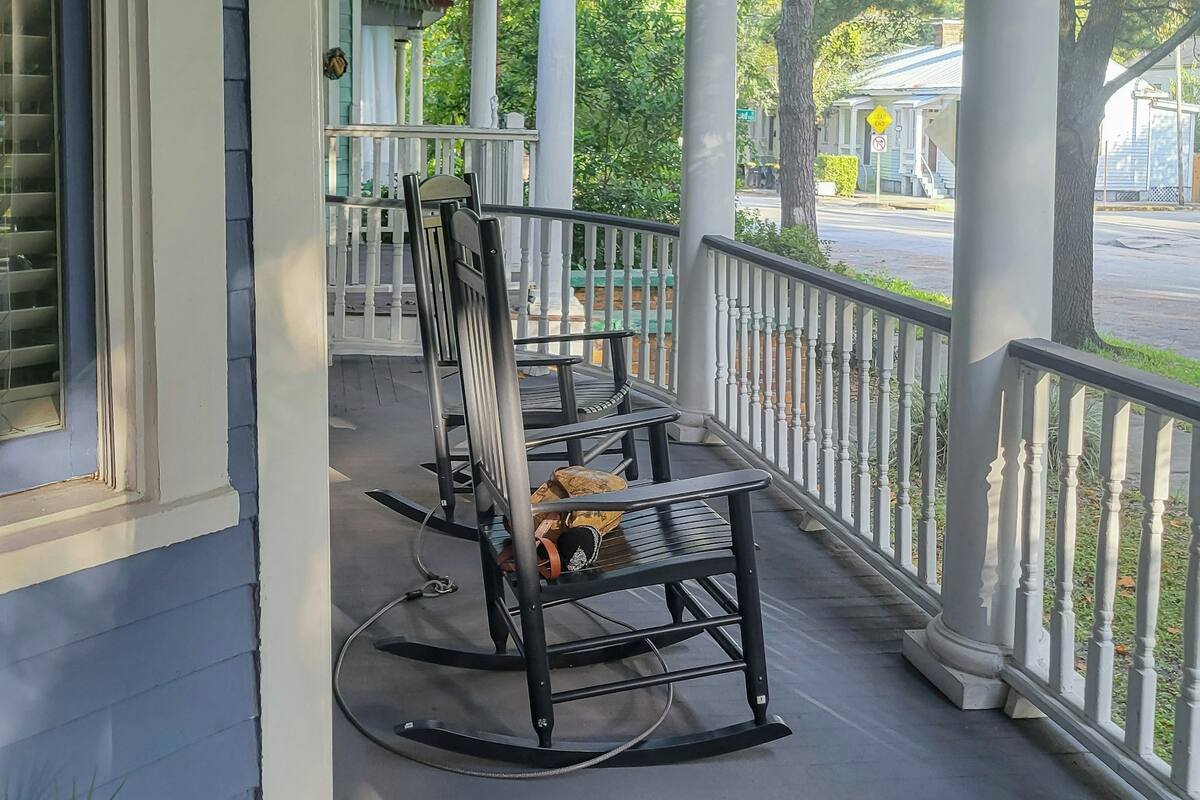 57a03752-1f4e-423d-a18d-bf94ebaa1233