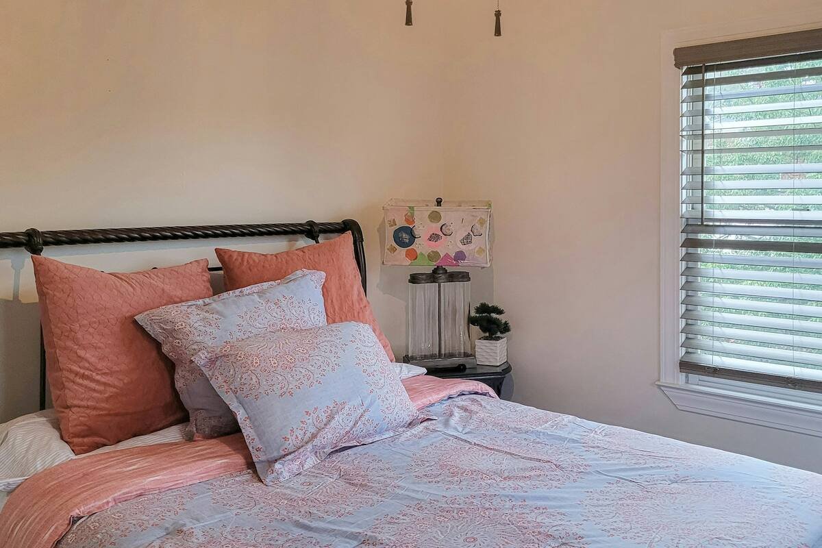 9d22ebe6-eb58-482a-bc76-97338c1d3724